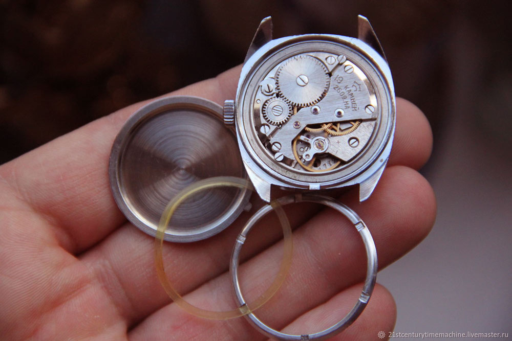 How to Put the Back on a Timex Watch